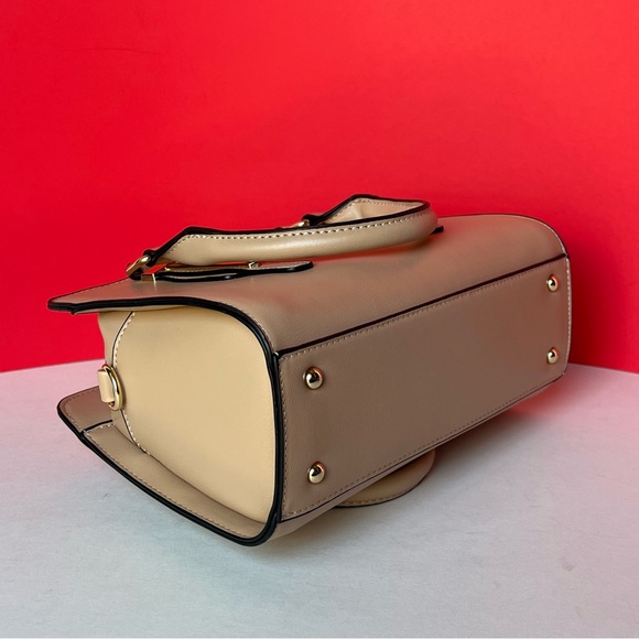 La Terre Vegan Leather Tan Handbag with Crossbody strap Fashion Purse - Picture 6 of 10